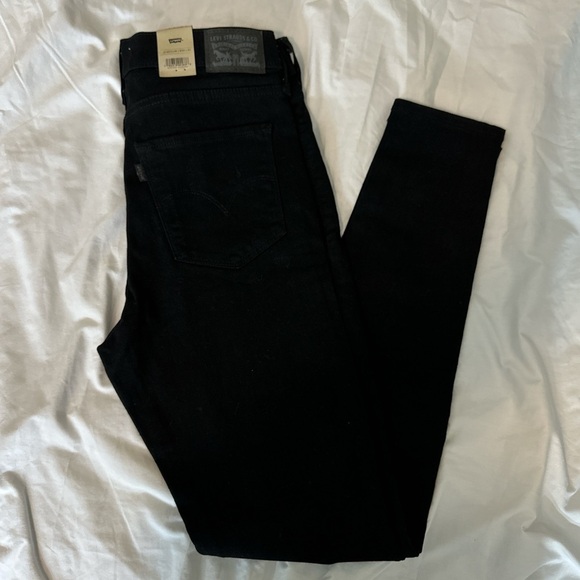 Levi's Denim - NWT women’s  Levi's black skinny jeans high rise 
size 30 | 10 medium
